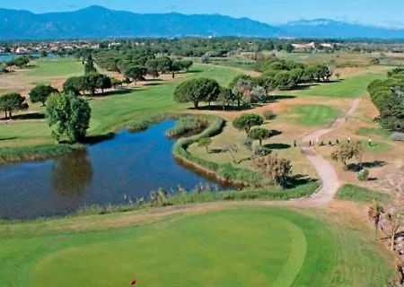 아파트 Res Du Golf +piscine *