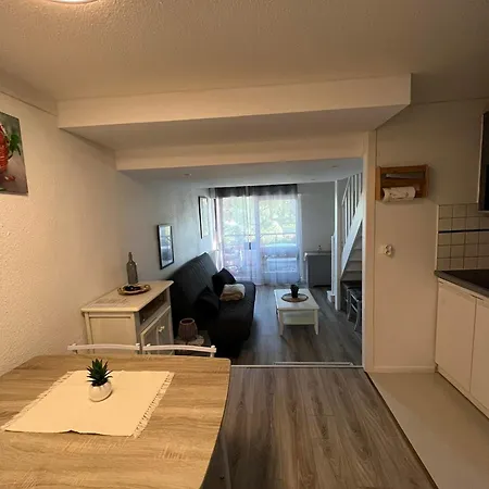 아파트 Res Du Golf +piscine *